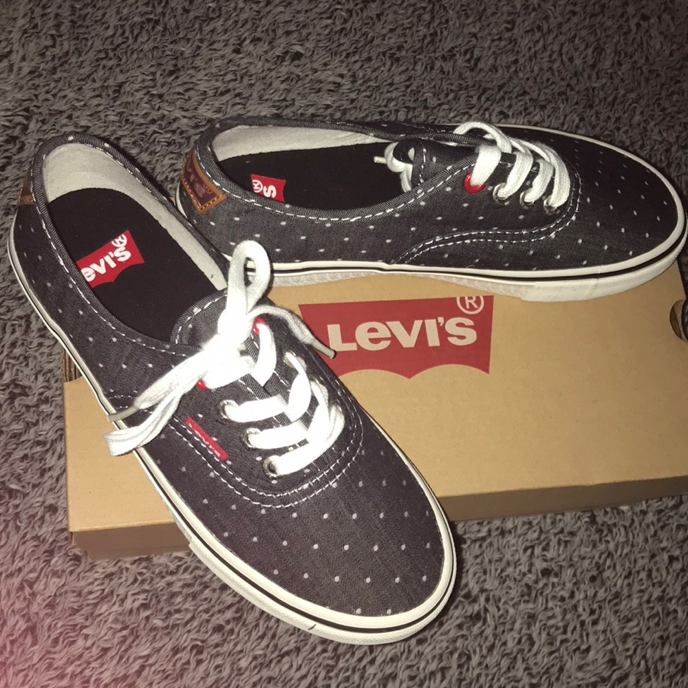 Levi's sneaker tennis shoes polka dots nwb
